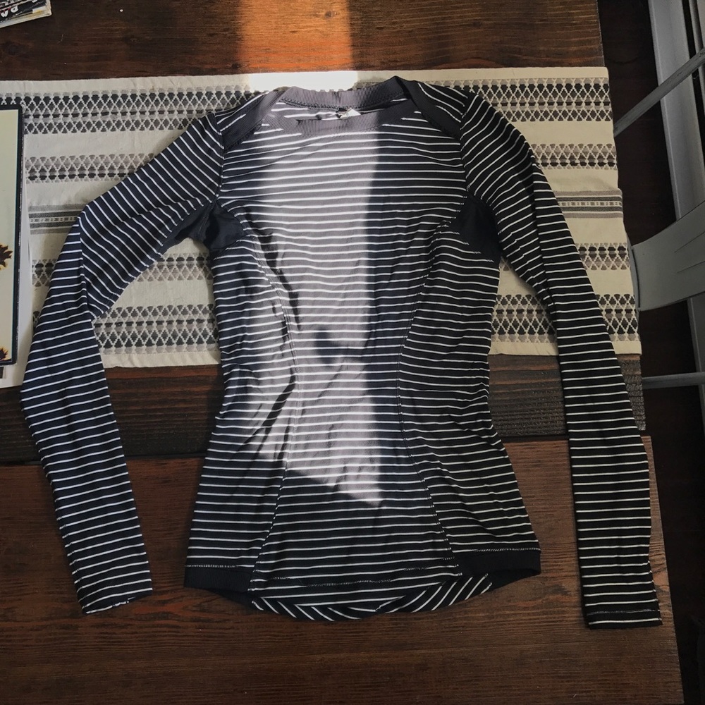 Long sleeve lululemon shirt